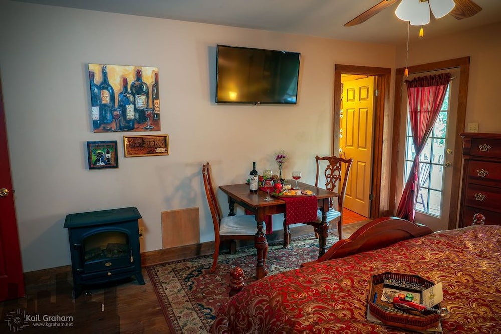 Vineyard Room photo 1