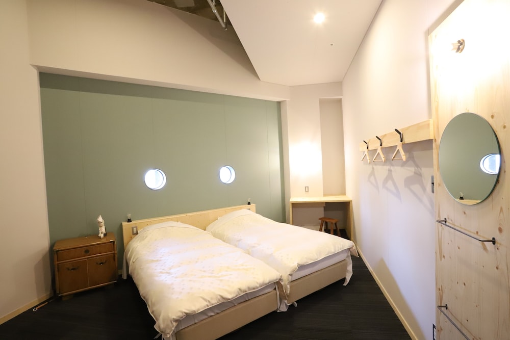 Superior Twin Room [Child Age 7-12 2000JPY, Age 0-6 Free (when using existing bedding)]