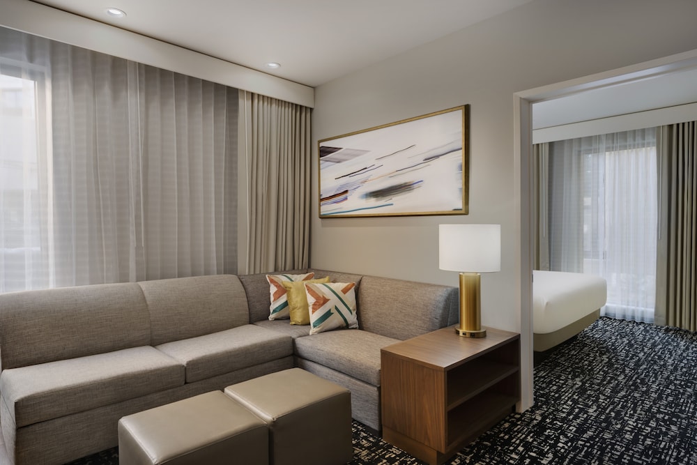 Suite, 1 Bedroom, Accessible (Roll-In Shower)