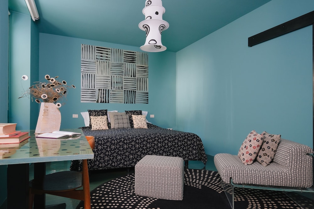 Room 1