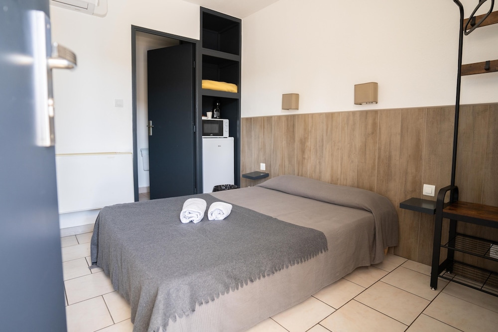 Double Room, Pool View (Taille M) - Photo 9