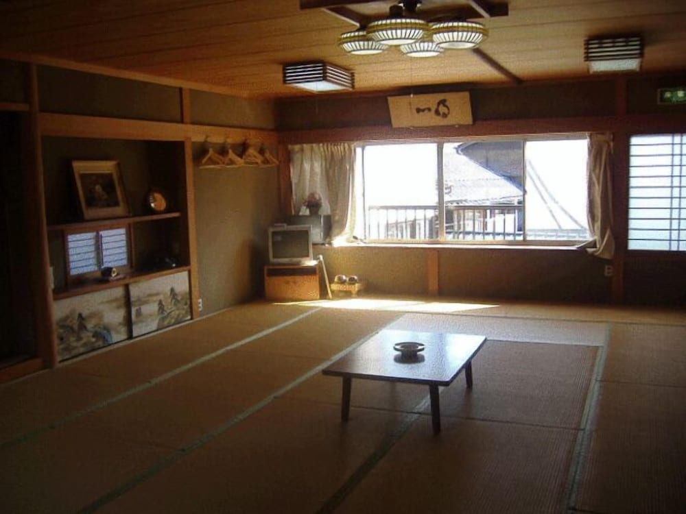 Sugi, Japanese Style Room With Shared Bathroom, Up To 8 People