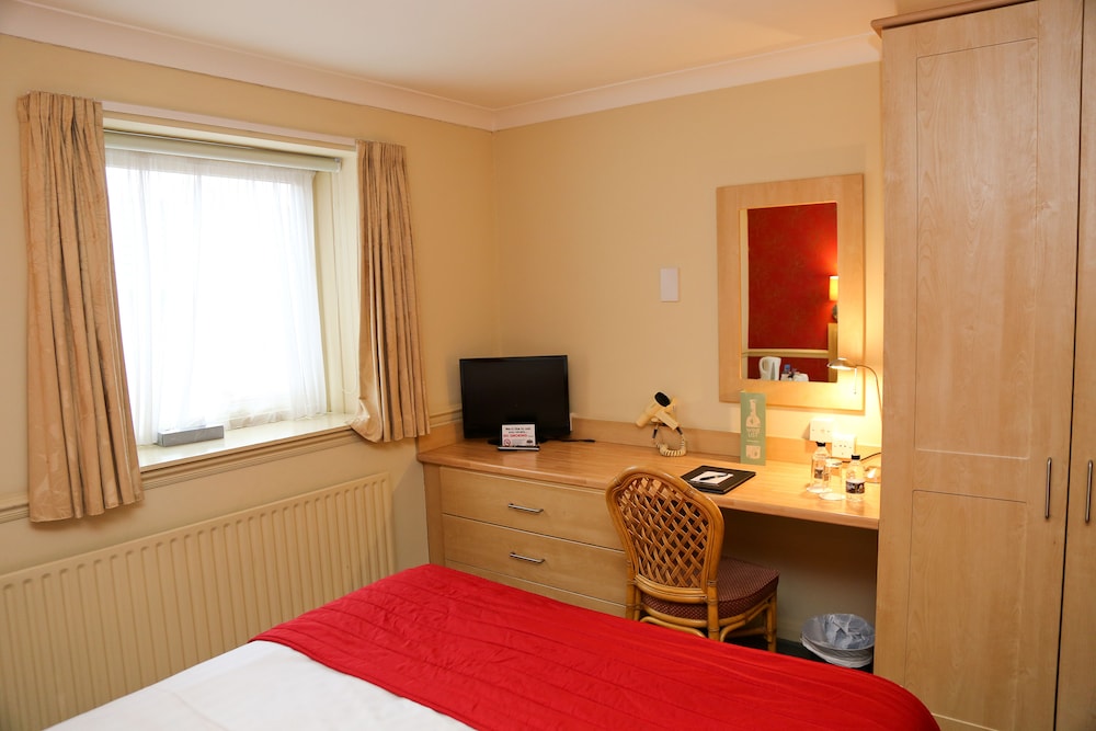 Standard Double or Twin Room photo 3