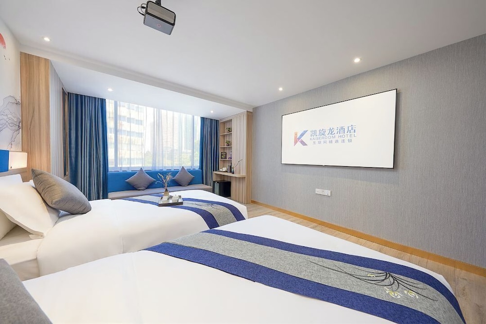 Exclusive Twin Room photo 3