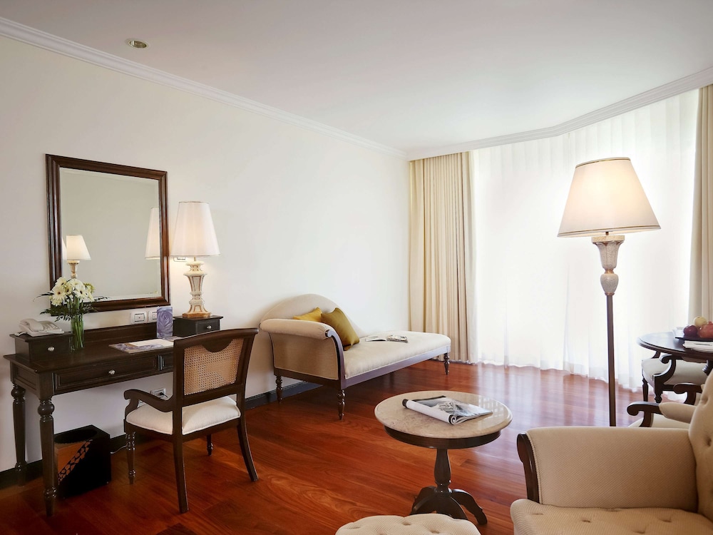 Luxury Room, 1 King Bed (Pool and Garden View) - Photo 6