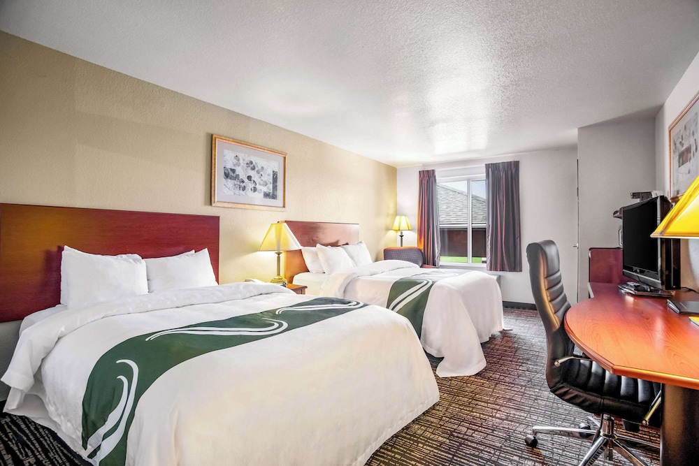 Room, 2 Queen Beds, Accessible, Non Smoking - Photo 2