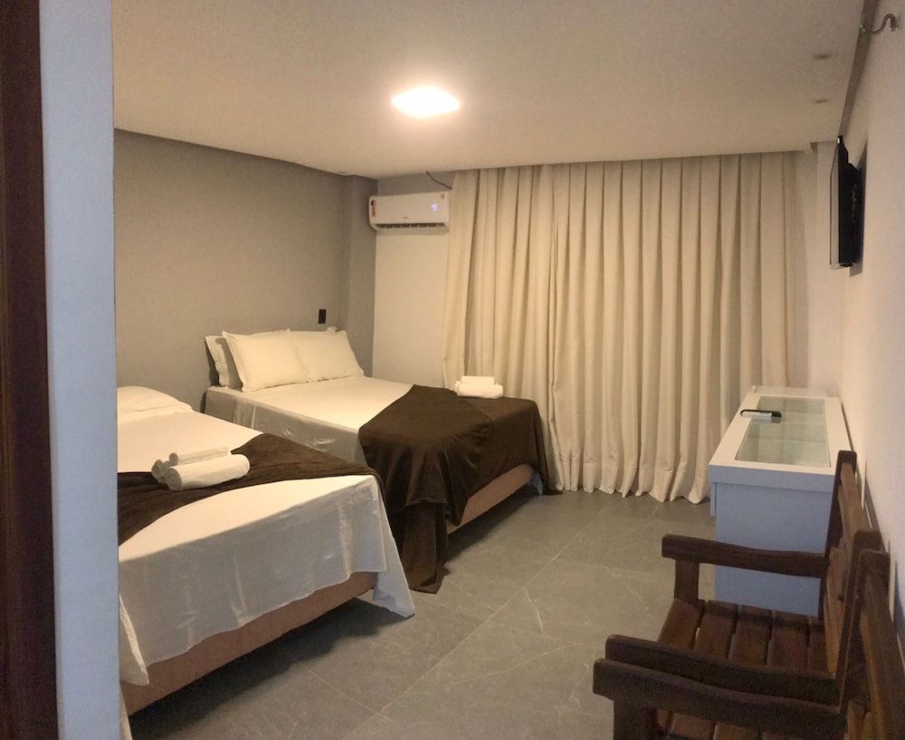 Family Quadruple Room photo 2