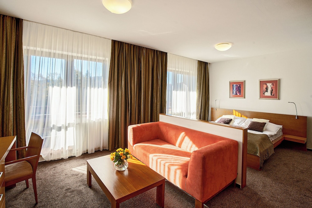 Deluxe Double Room, Hill View
