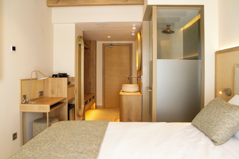 Double Room (Side Sea View)