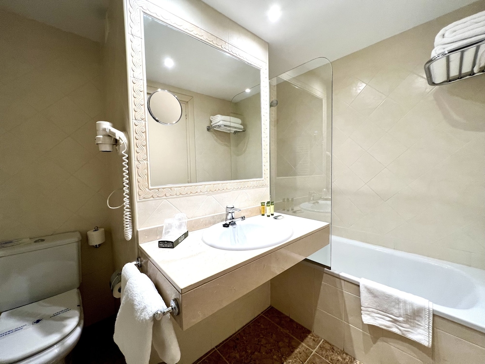 Standard Quadruple Room photo 3