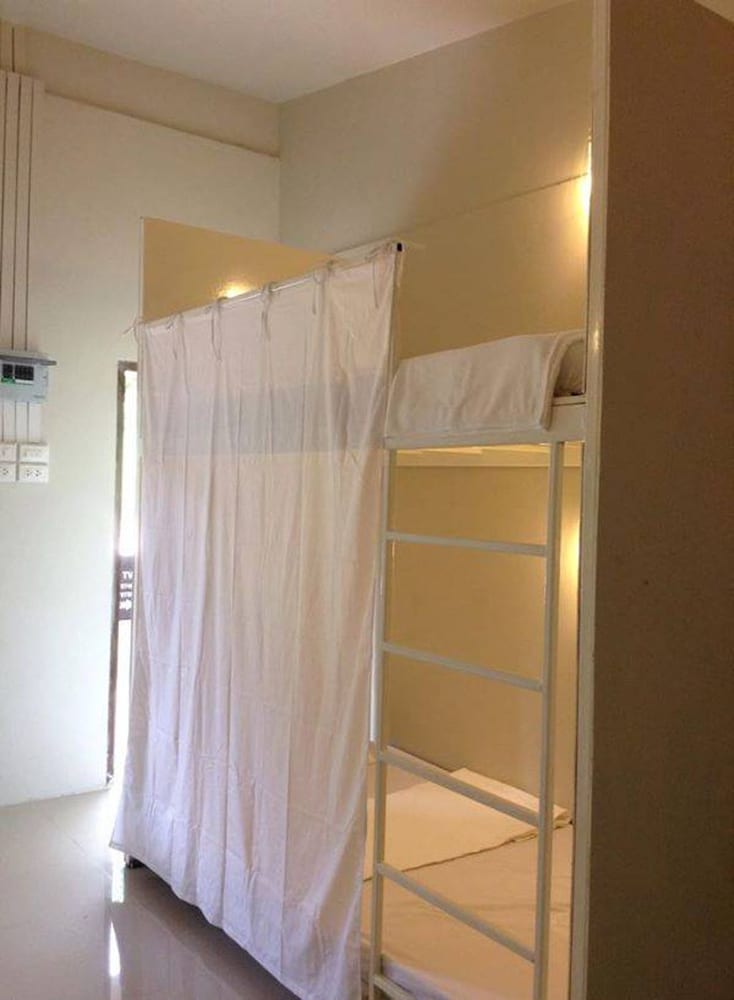 1 Bed in 6 Beds Mixed Dorm photo 1
