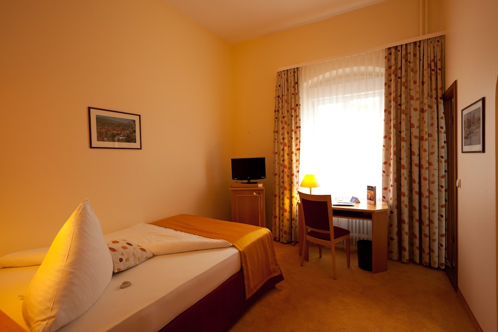 Single Room photo 3