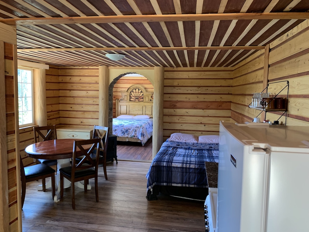 Classic Cabin, Multiple Beds, Non Smoking (Cabin 3) photo 2