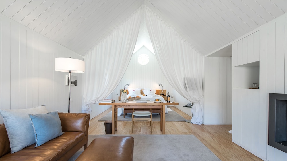 Deluxe Suite, Terrace, River View