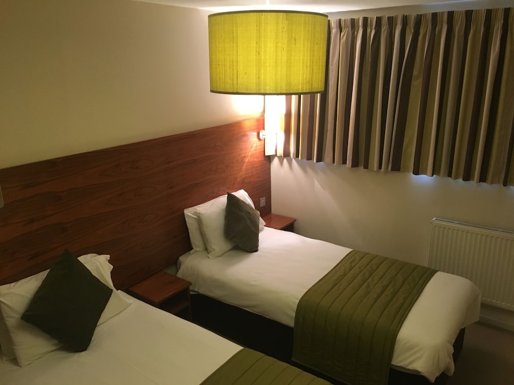 Twin Room, Ensuite photo 2
