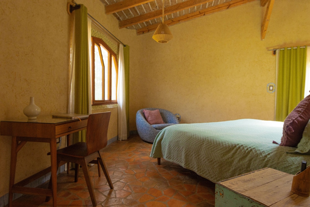Junior Suite, 1 King Bed photo 2