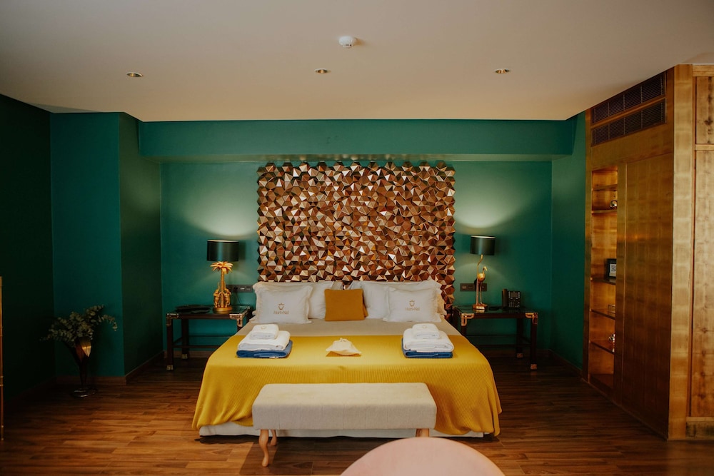 Suite (Oripell)