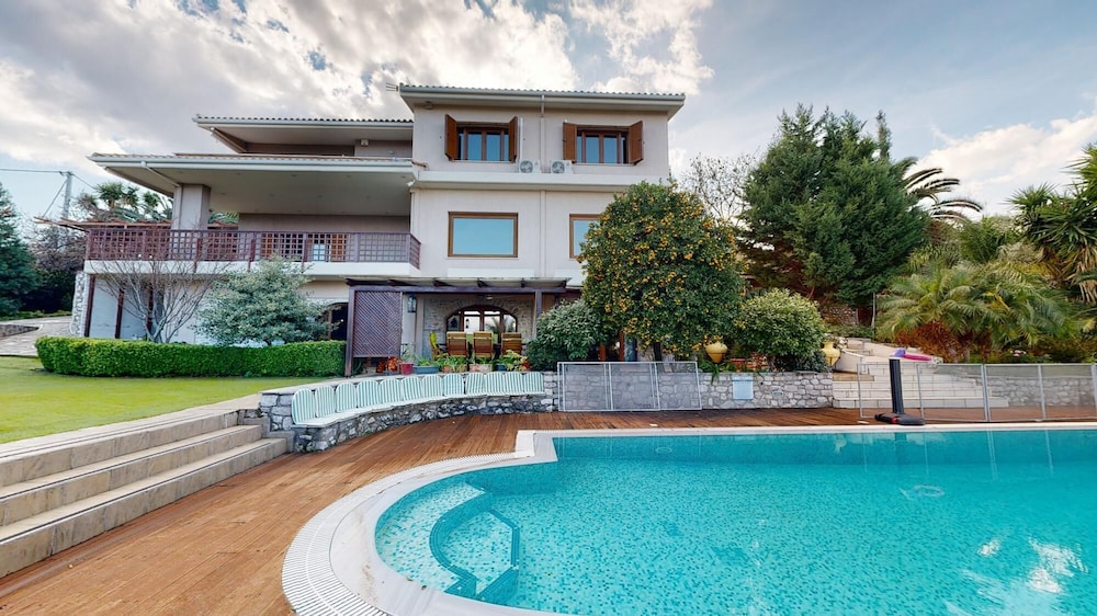 Villa, Accessible photo 2