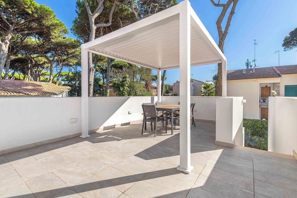 Luxury Condo, 2 Bedrooms, Garden View Via degli Alberi 7b photo 1