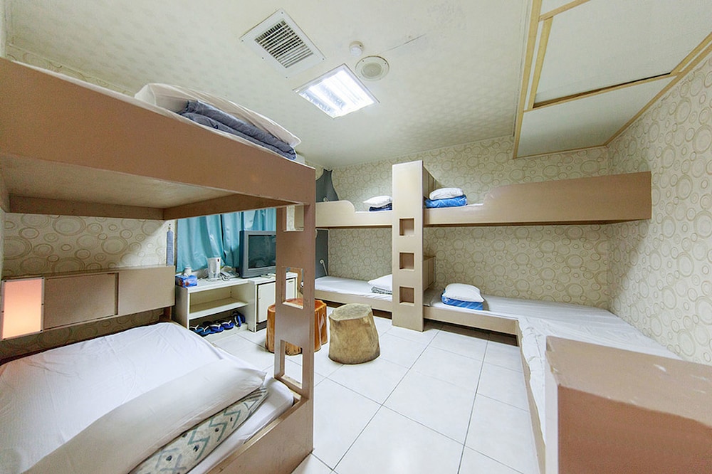 Shared Dormitory (7 people) photo 1