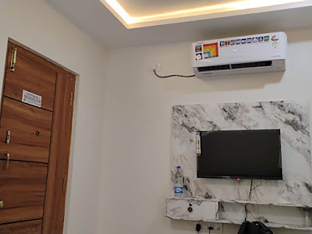 Deluxe Double Room, City View