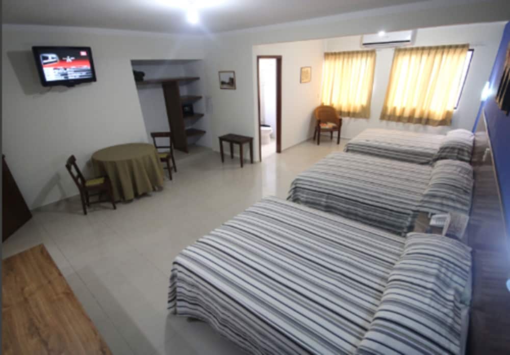 Suite, Multiple Beds photo 2