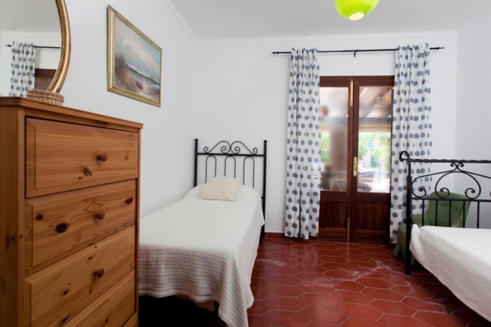 Family Villa, 4 Bedrooms, Pool View photo 2
