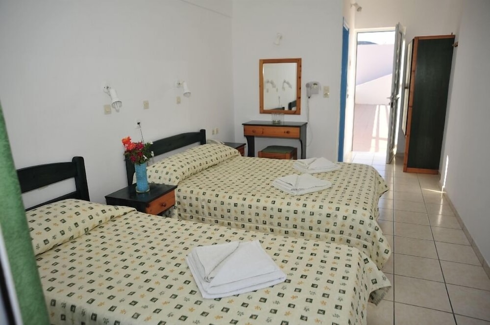 Basic Triple Room, 1 Bedroom