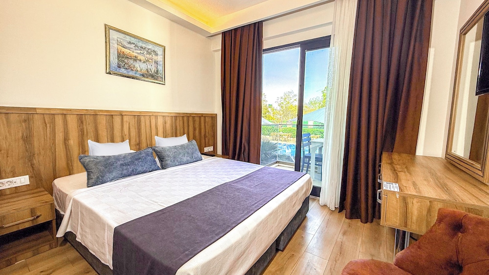 Superior Double Room - Photo 1