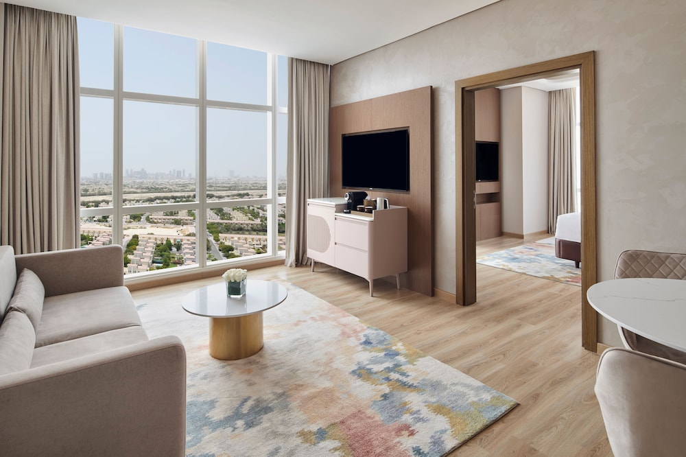 Deluxe Suite, 1 Double Bed, City View photo 3