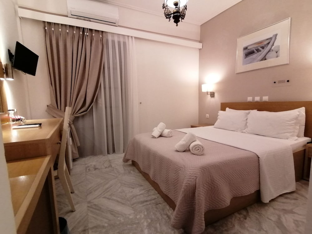 Double or Twin Room, Mountain View photo 3