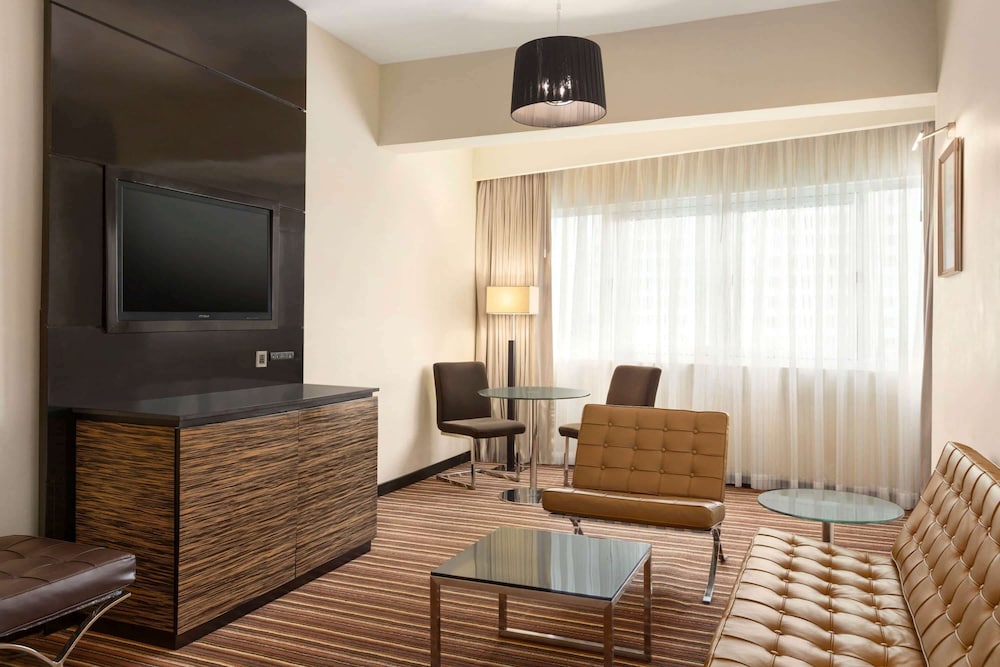 Suite, 1 King Bed, Non Smoking - Photo 1