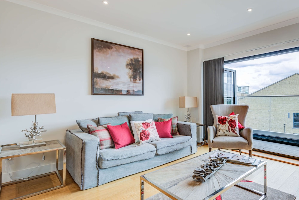 Penthouse Apartment photo 3