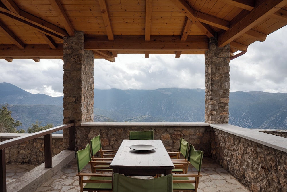 Villa, Mountain View