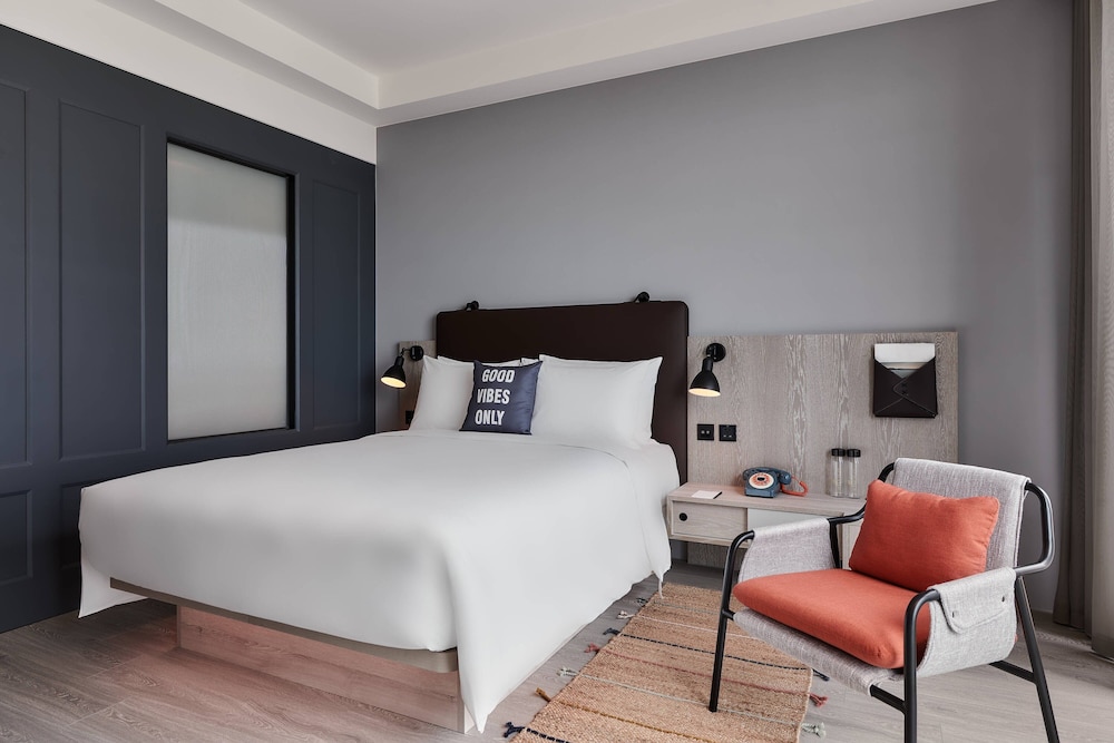 Deluxe Room, 1 Standard Double Bed and 1 Sofa Bed
