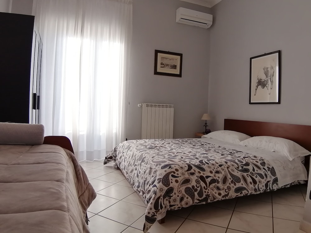 Double Room, Private Bathroom, Partial Sea View (External) photo 2