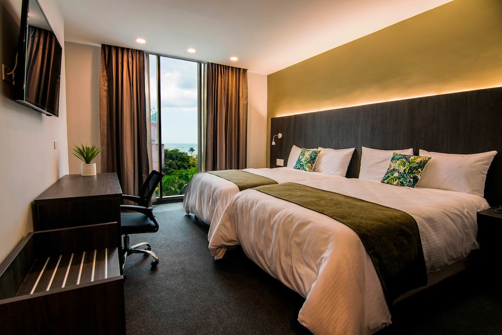 Deluxe Double Room, 2 Double Beds photo 2
