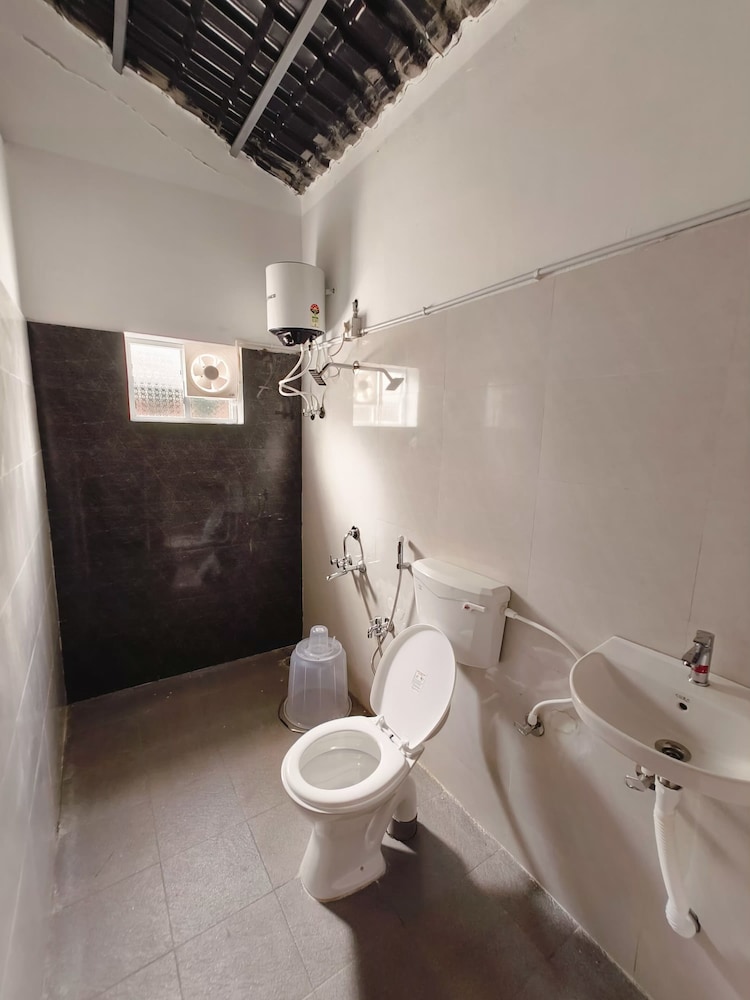 Basic Shared Dormitory photo 2