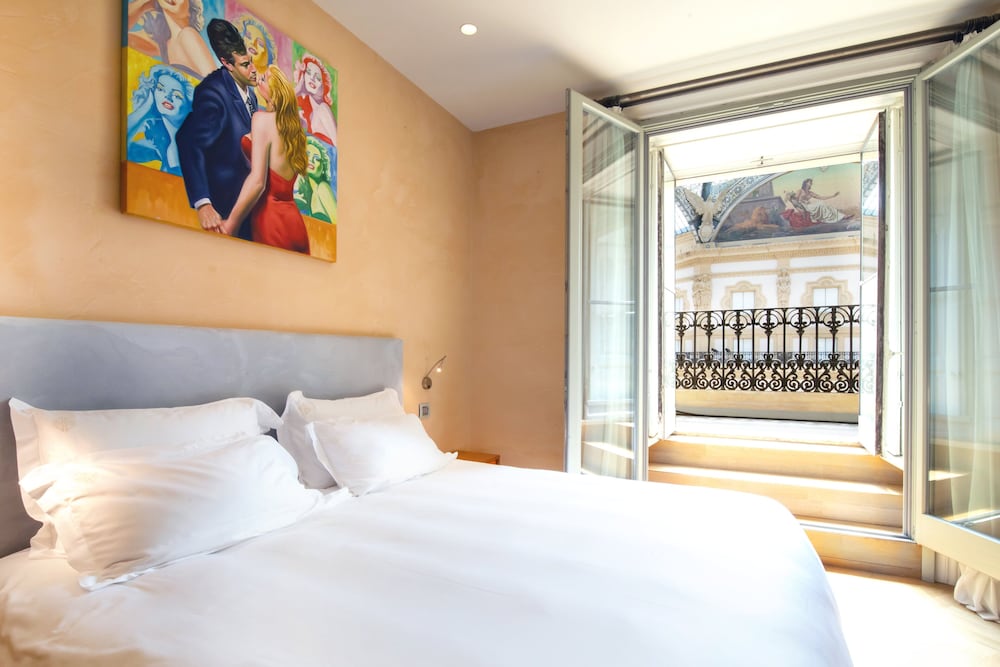 Deluxe Gallery with Balcony photo 3