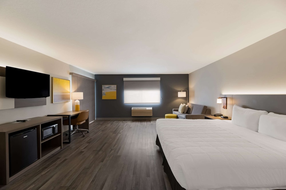 Suite, Multiple Beds, Non Smoking