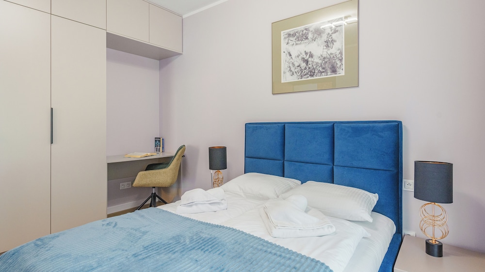 Family Apartment, 2 Bedrooms, Terrace photo 2