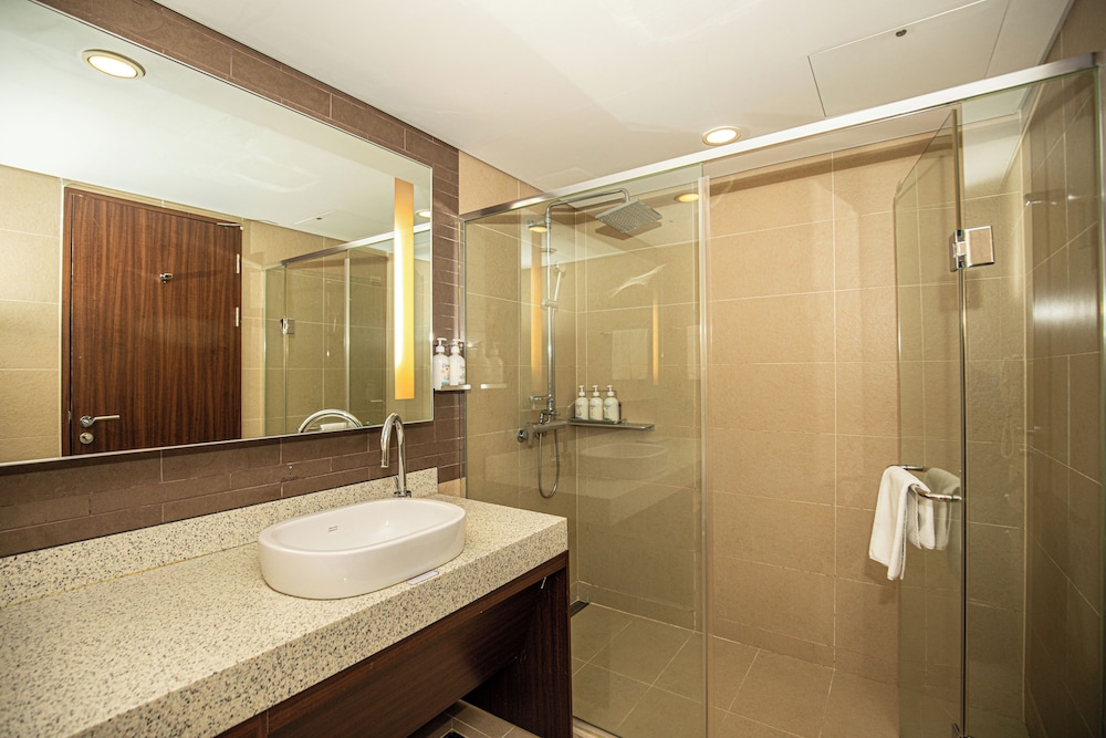 Standard Room, 2 Twin Beds (Furnished Balcony) - Photo 3