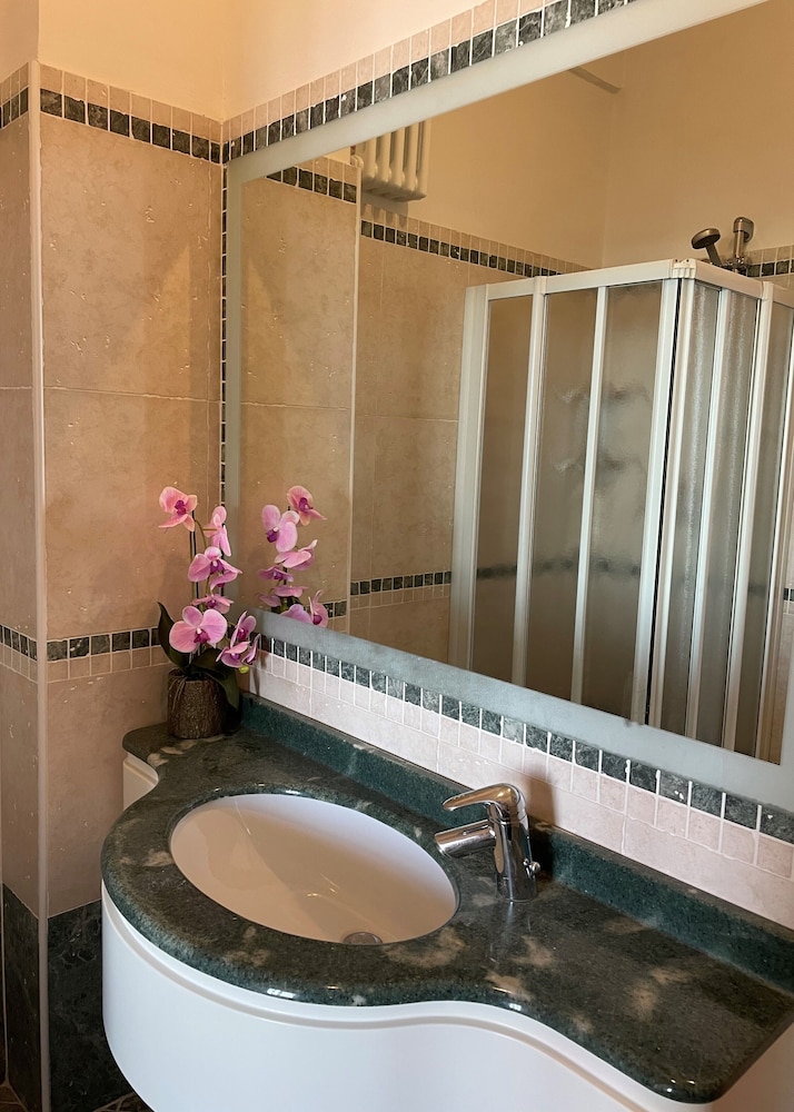 Economy Triple Room, 1 Bedroom, Partial Sea View - Photo 5