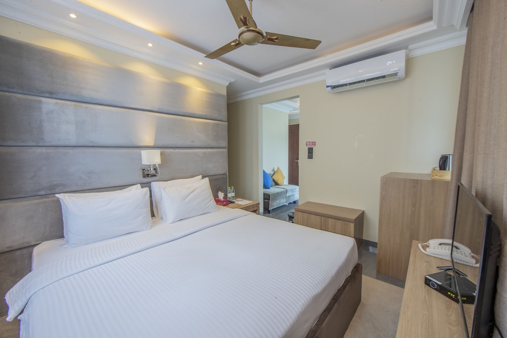 Deluxe Double Room photo 3
