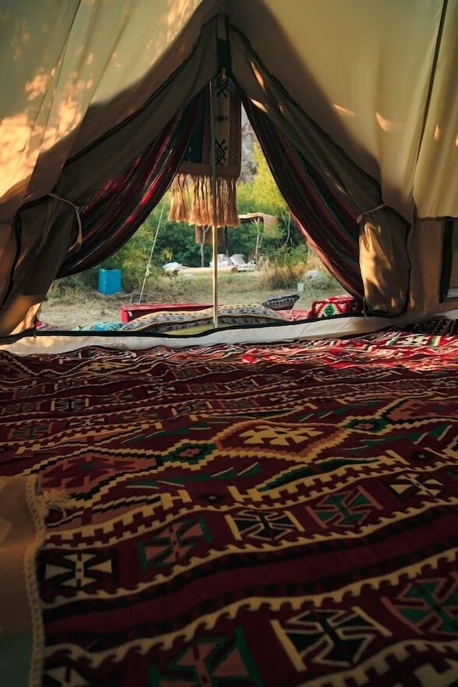 Honeymoon Tent, Beach View