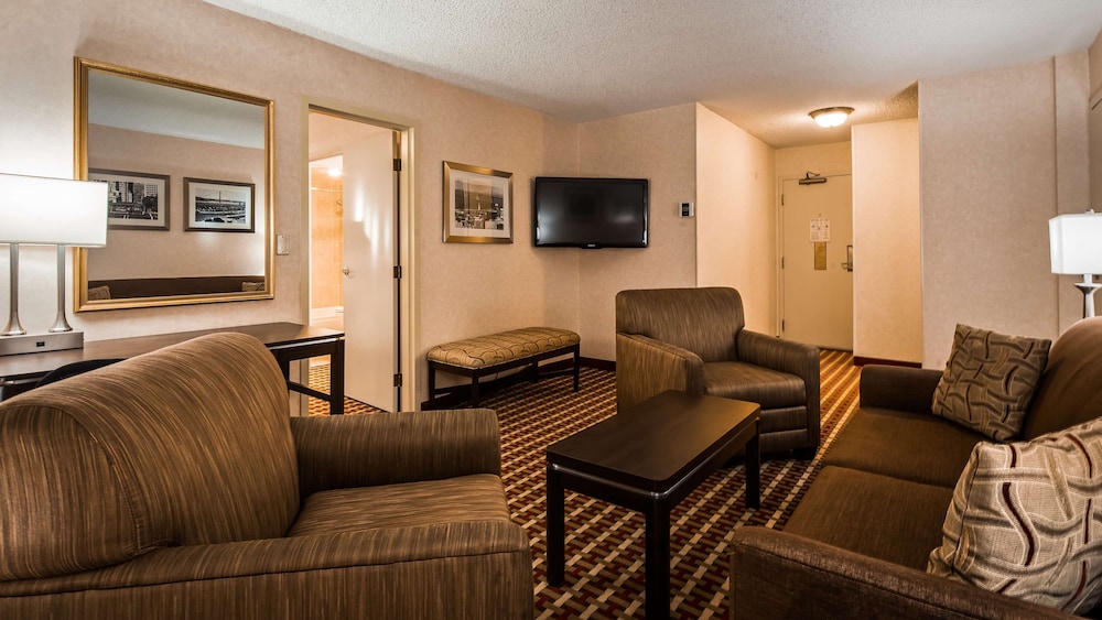 Suite, 1 Queen Bed, Non Smoking (with Sofabed)
