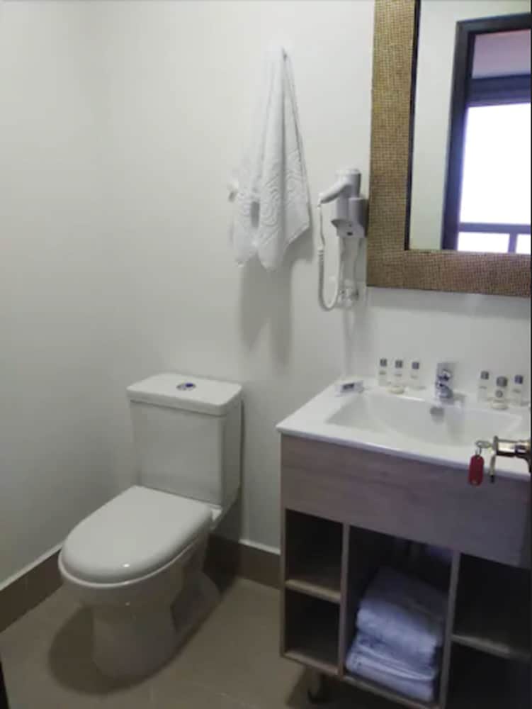 Deluxe Twin Room photo 2
