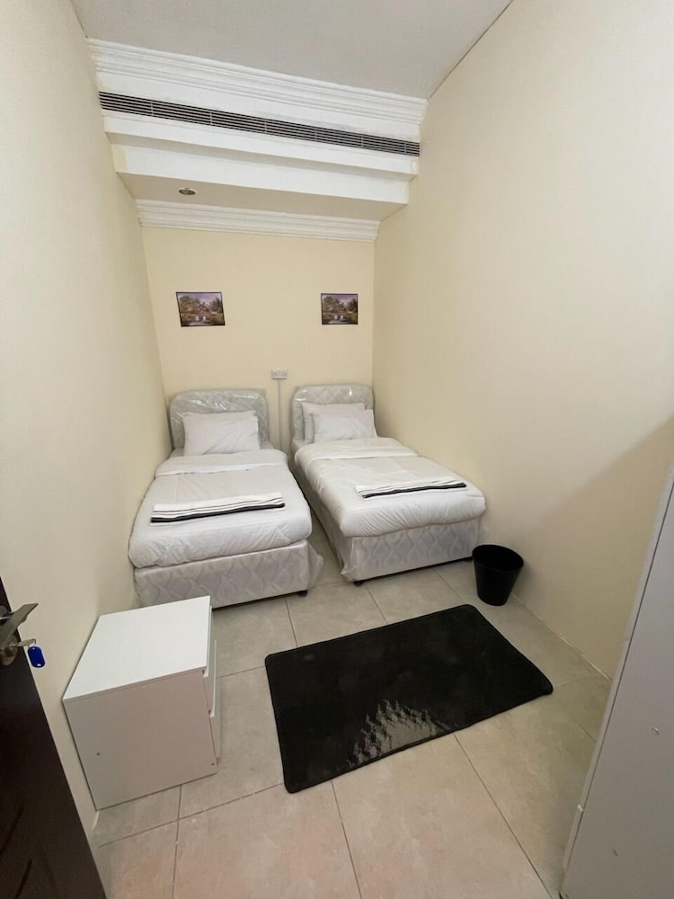 Economy Double Room photo 3
