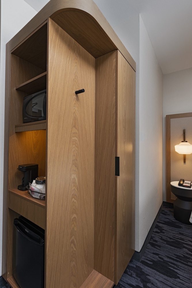 Room, 2 Queen Beds (Mobility Accessible, Tub) - Photo 3