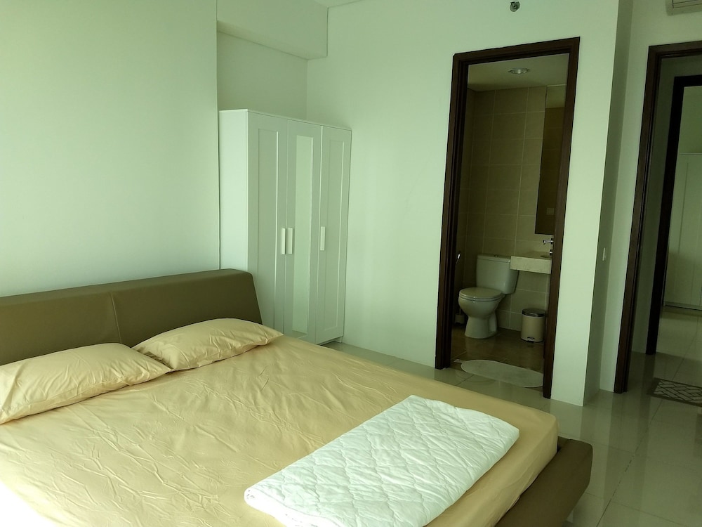 Business Apartment, 3 Bedrooms, Balcony, City View